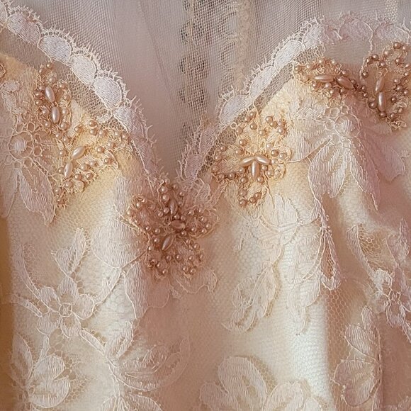 Vintage 1957 Wedding Gown & Juliet Cap - Picture 8 of 16